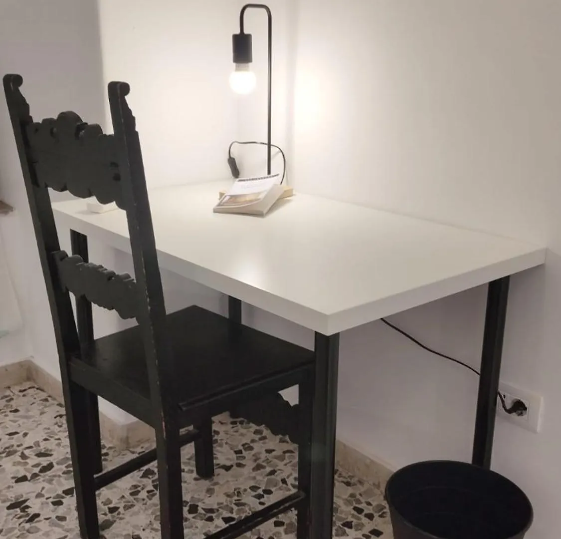 ベッド・アンド・ブレックファスト Majorana'S Labsuites カターニア